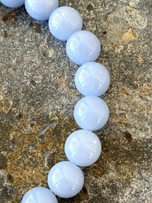 💙 Bracelet en Angélite Magnifique – Sérénité et Connexion Spirituelle – Image 4